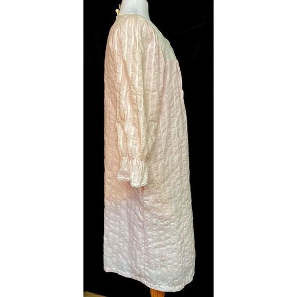 Carriage Court Vintage Pink Nightgown & Robe Set Sz S Eyelet Lace Ribbon Detail - Picture 3 of 8